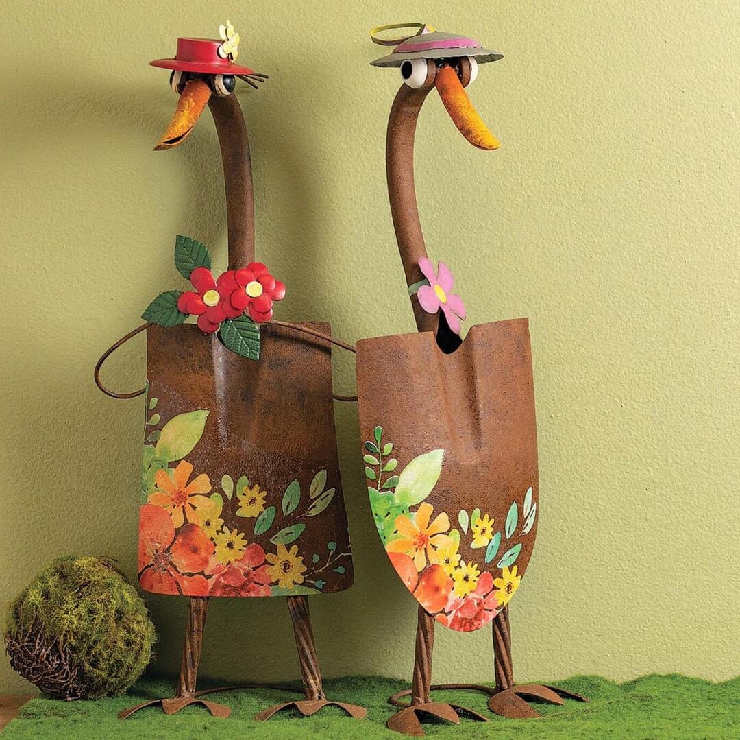 Adorable Garden Ducks Art Decoration