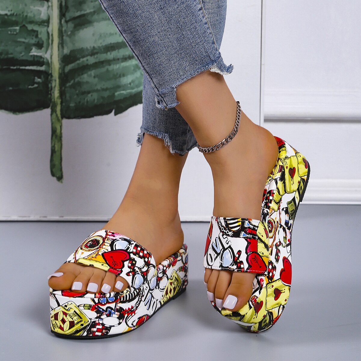 1_301b1f65-6562-4259-9ec5-97ec1dd13ad9 2022 NEW Women's Summer Graffiti Wedges Slippers