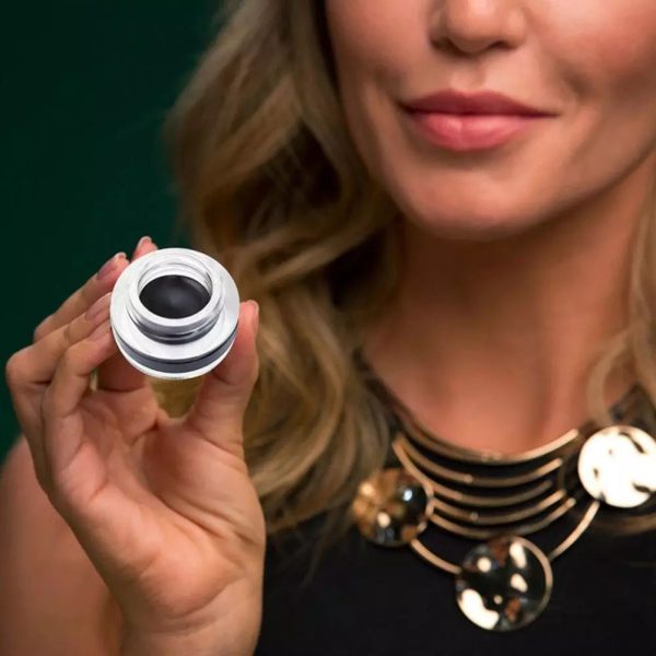 New Cat Eye Eyeliner Stamp - Image 3