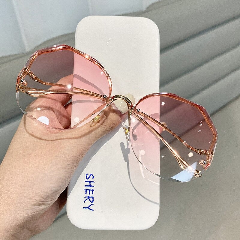 Modern Fashion Women Sunglasses