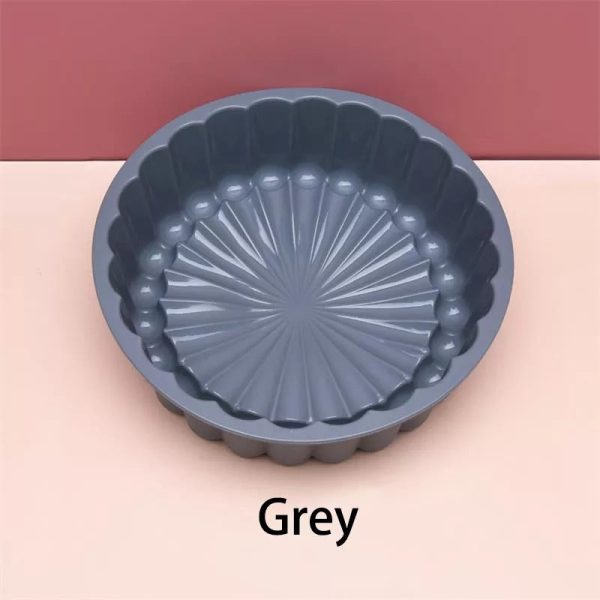 Round Silicone Cake Pan - Image 6