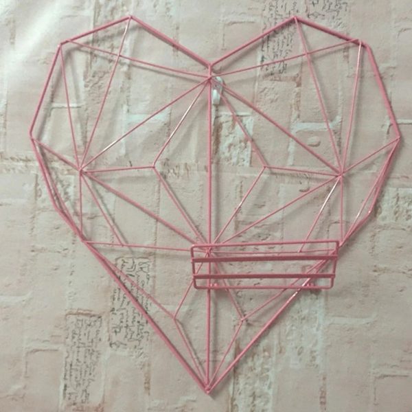 Heart-Shape Decoration Storage Rack - Image 6