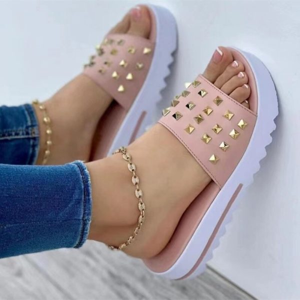 2022 NEW Women's Rivet Casual Beach Slippers - Image 3