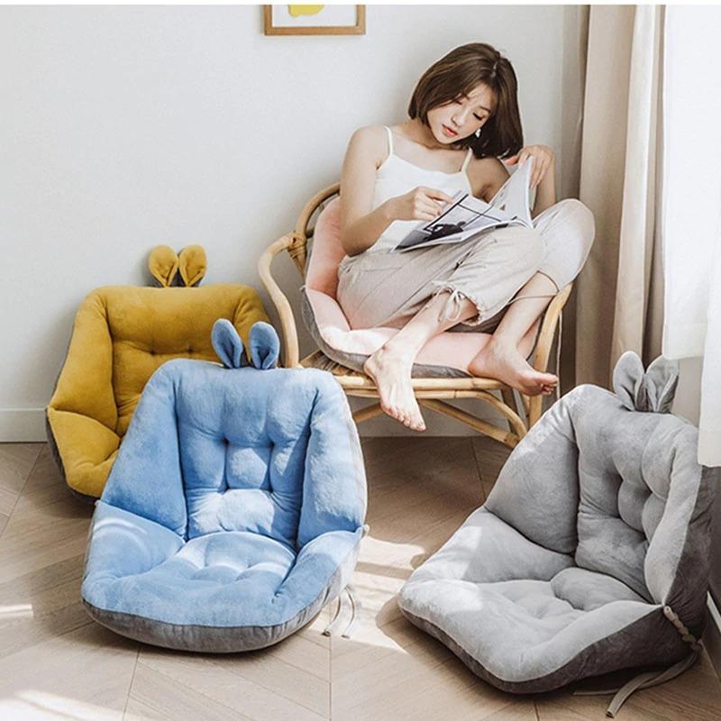 Semi-Enclosed Seat Cushion