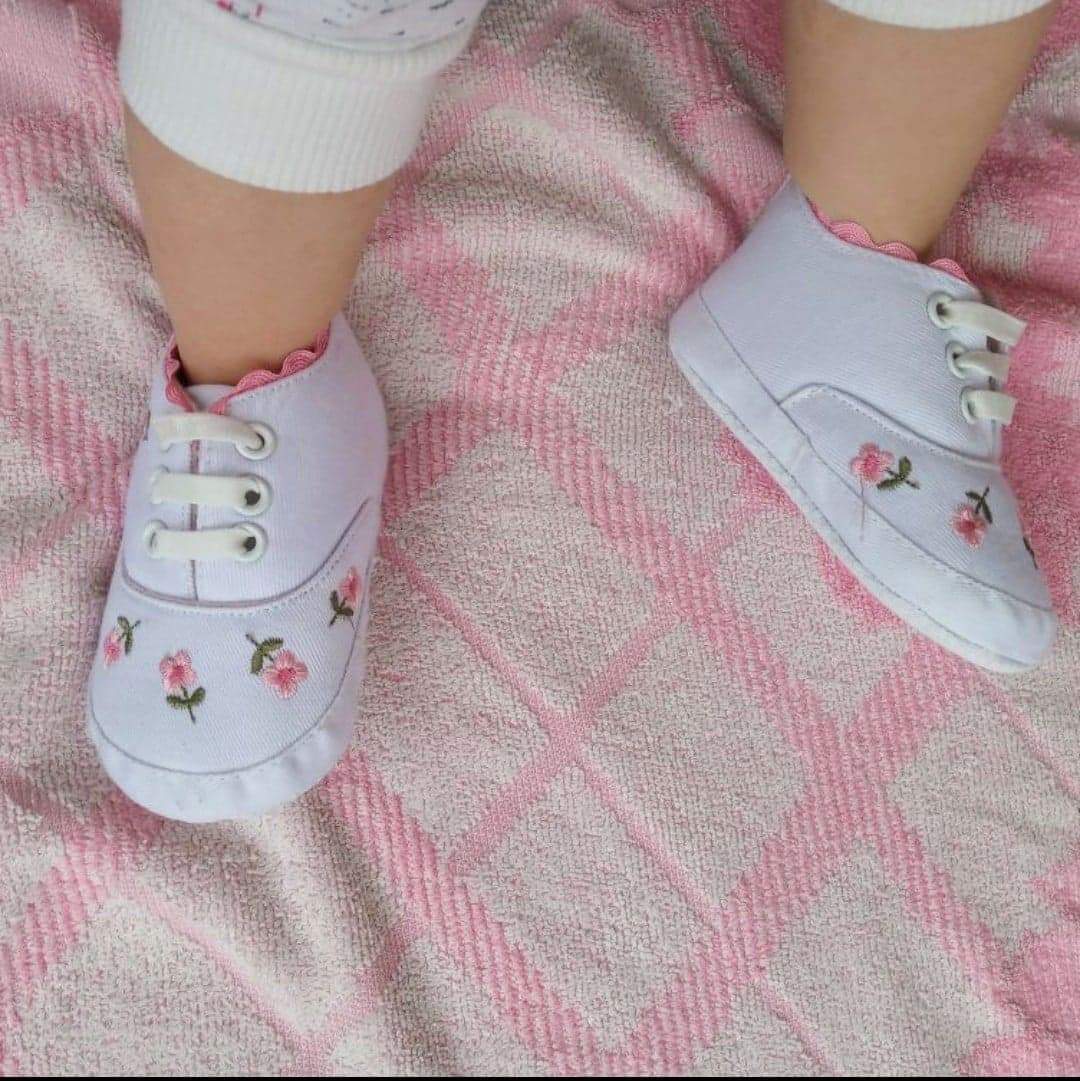 Baby Girl Lace Floral Embroidered Soft Sneakers