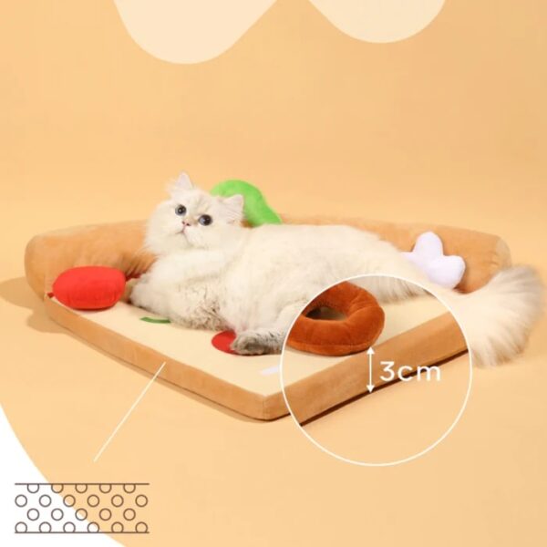 pizza shape cat bed with toys 5