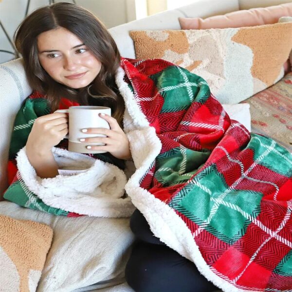 christmas themed cozy fluffy large size winter blanket 14