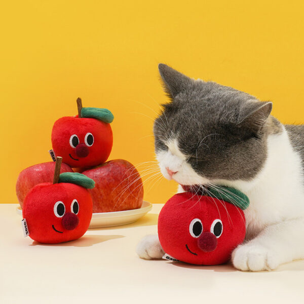 red apple silvervine cat toy 2