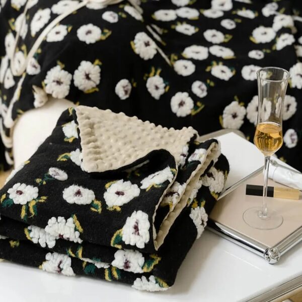 romantic jacquard fleece warm human pet throw blanket 5