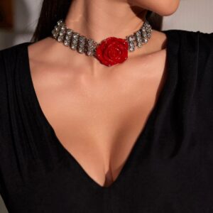 erosa crystal rose necklace in red 1