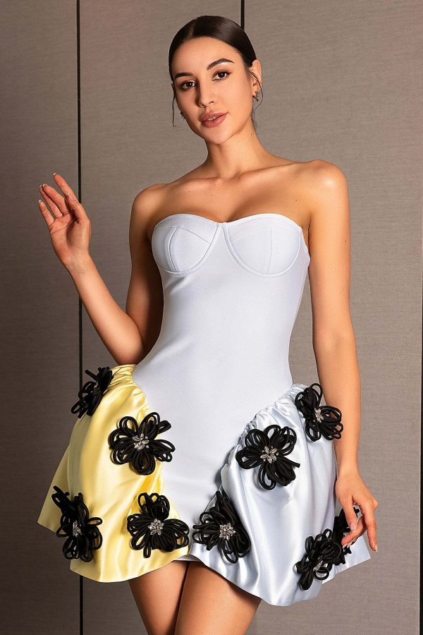 alaniade contrast color 3d flower strapless mini bandage dress 11
