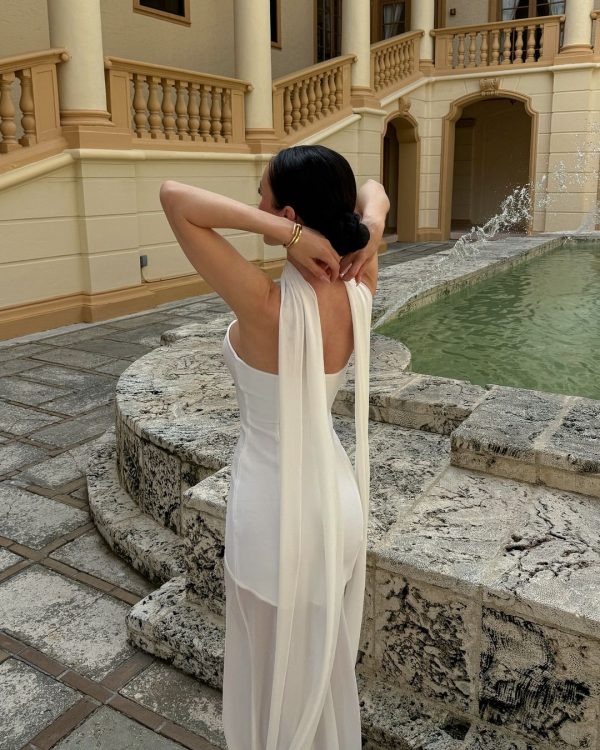 isa maxi dress in white 600