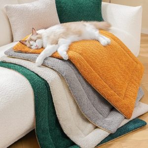 warm comfortable non slip plush pet mat 11