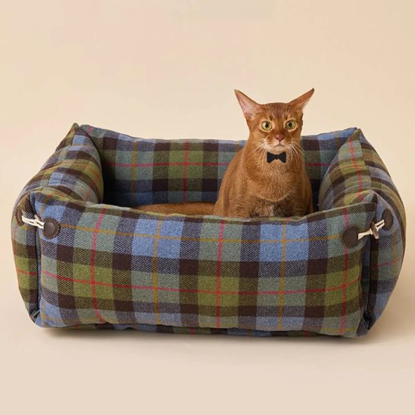 plaid expandable soft reversible with toggle button dog & cat bed 18