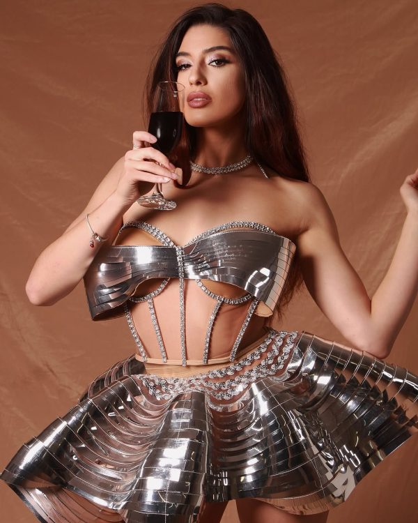 kretska crystal metallic skirt set in silver 18