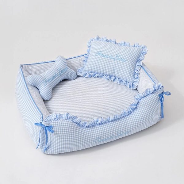 soft gingham washable dog & cat sofa bed with pillows 17