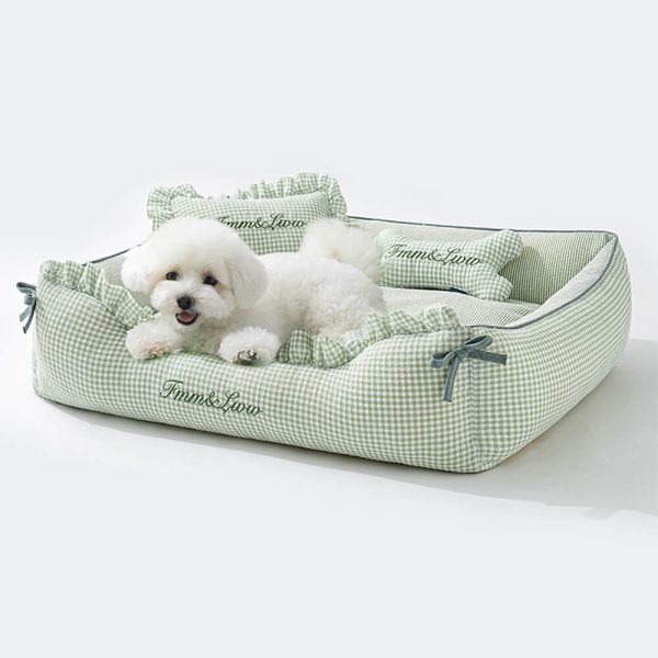 soft gingham washable dog & cat sofa bed with pillows 22