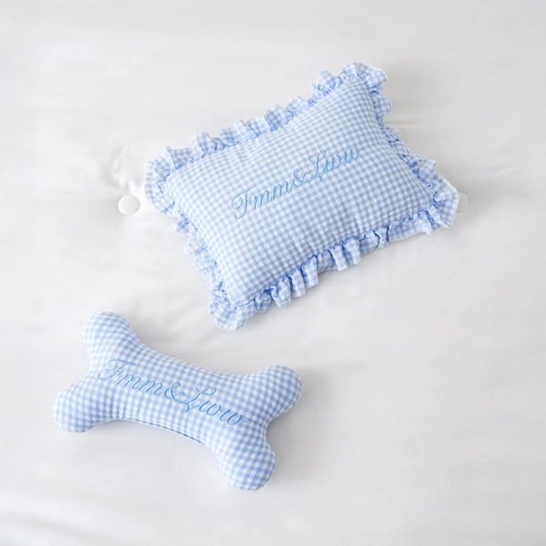 soft gingham washable dog & cat sofa bed with pillows 26