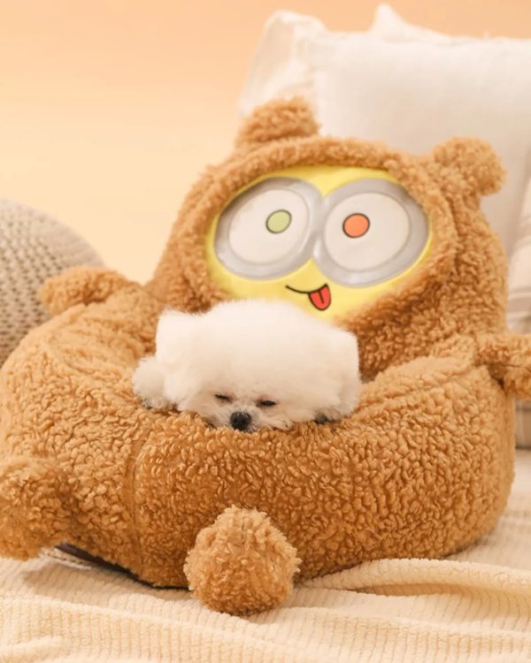 minions series bear shaped backrest pet sleeping bed 13