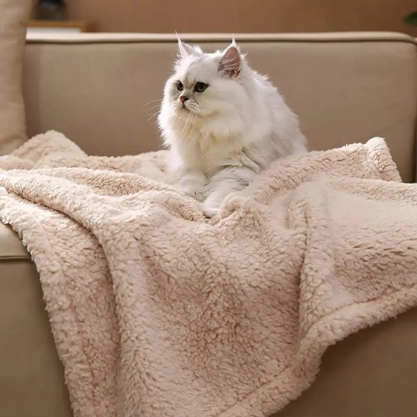 polar fleece comfortable warm multifunctional pet blanket 21
