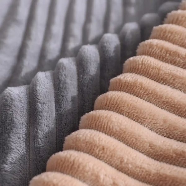 warm & comfortable removable washable pet sleeping mat & pet bed 17