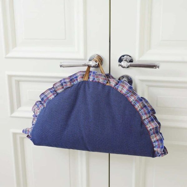country chic plaid non slip large space round pet mat 18