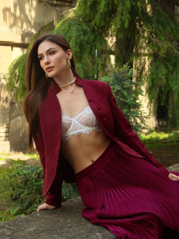 dorothea embroidered two piece set in wine red 19