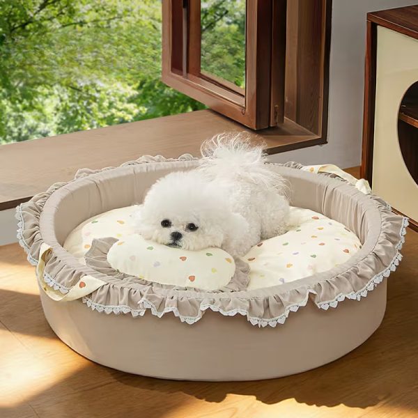 floral sweetheart print lace trim round pet bed 11
