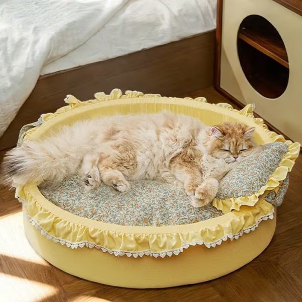 floral sweetheart print lace trim round pet bed 12