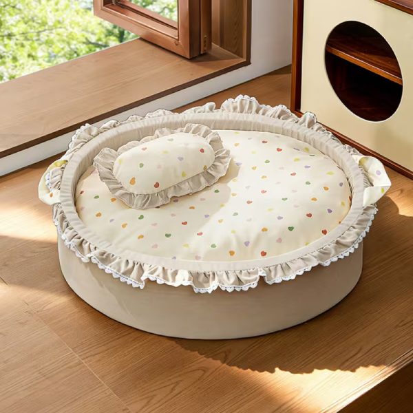 floral sweetheart print lace trim round pet bed 16