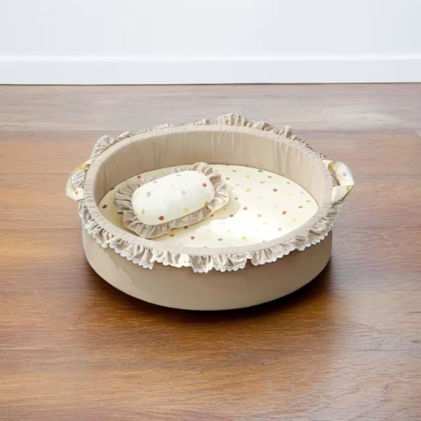 floral sweetheart print lace trim round pet bed 21