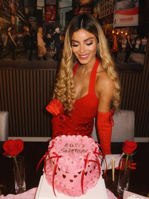 hadi flower halter neck maxi dress with gloves 17