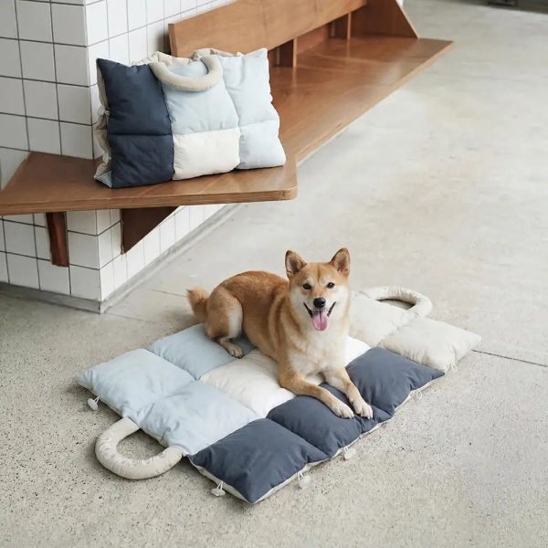 2 in 1 multifunctional water repellent pet mat puppy carrier bag 15