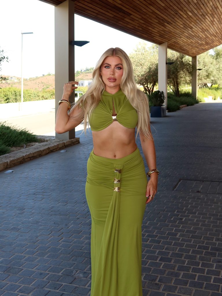 lorven ruched skirt set in chartreuse 11